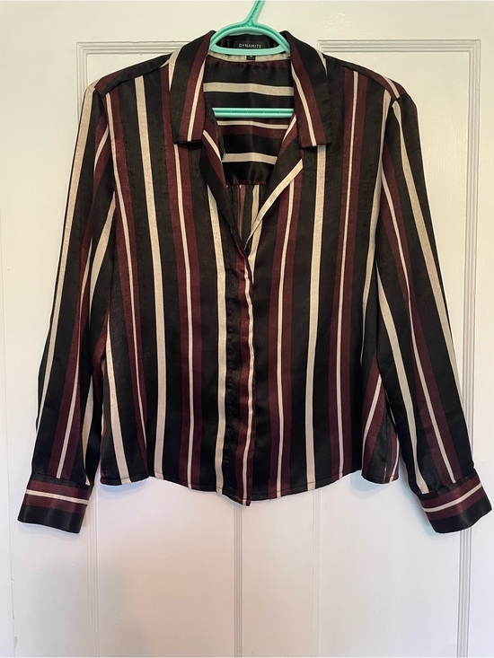 Dynamite Tops - Dynamite Satin Vertical Stripe Button-Up Blouse in Brown, Black & Cream